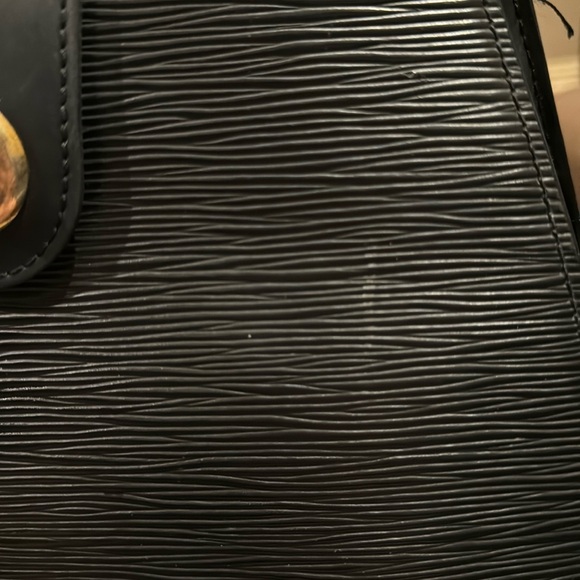 💕Authentic Louis Vuitton Cluny - Picture 9 of 15